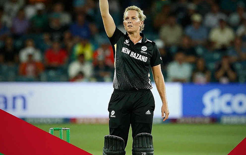 Fifty in the Night of Six Wickets: What the Scorecard Cannot Write